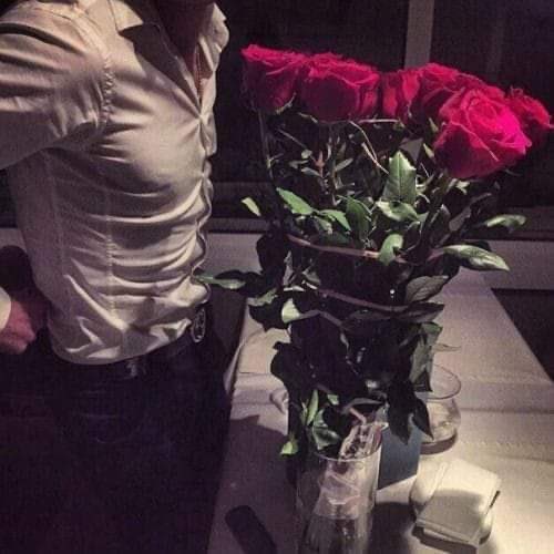 Roubo as estrelas lá do céu
Numa noite e meia desse sabor
Pego a lua, aposto no mar

Como eu vou te ganhar?

Marina Silva.🌹🎩