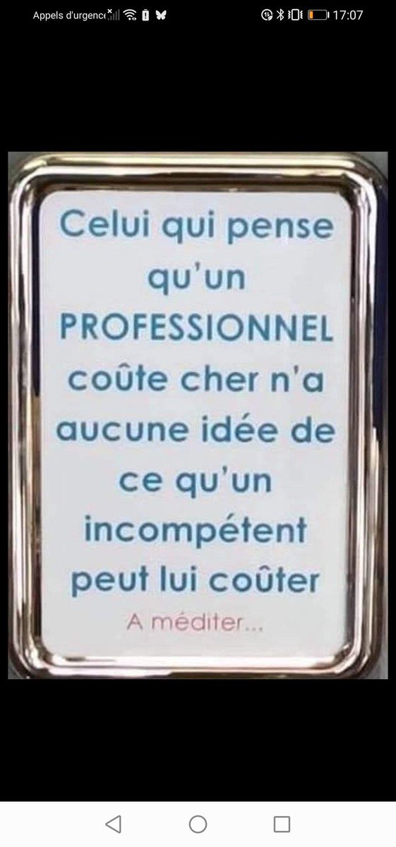 Malheureusement beaucoup préfèrent les idiots lécheurs des bottes...