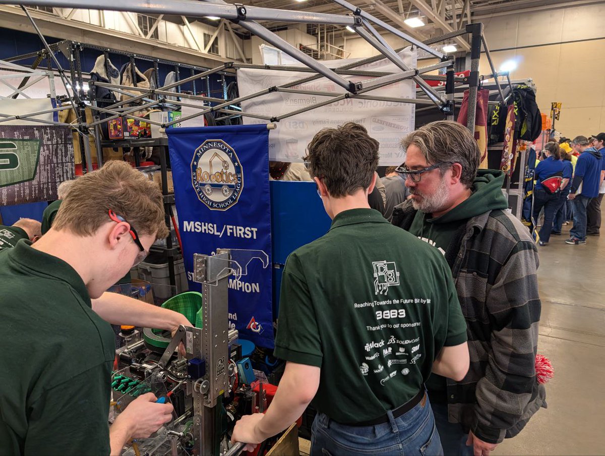 HeadiusEnts's tweet photo. This weekend the @HeadiusEnts team is in Duluth to support our local First Robotics Challenge team @FRC3883 the Data Bits! It's a chaotic and challenging game this year but the team is resilient! We are happy to sponsor these future engineers. Go team! https://t.co/D2kEk5xReN
