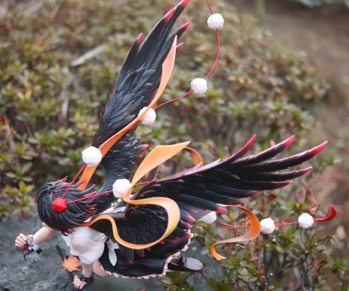 まずこの射命丸文という東方のキャラクターですが天狗です 風のスペル