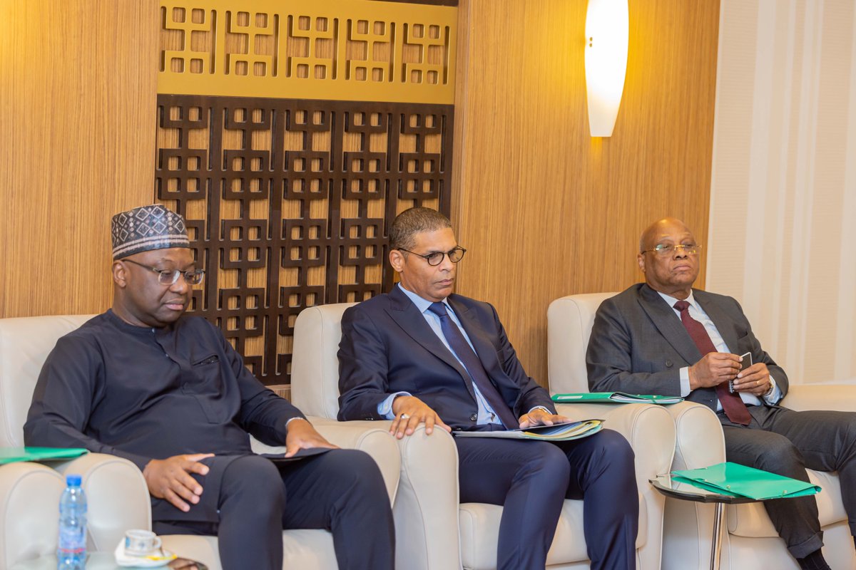 PresidenceMali's tweet photo. ÉCONOMIE : Le Gouverneur de la BCEAO reçu à KOULOUBA
Le Président de la Transition, Chef de l’Etat, Son Excellence le Général d’Armée Assimi GOÏTA a reçu le vendredi 6 mars 2026 une délégation de la BCEAO. https://t.co/NaG6ndswla