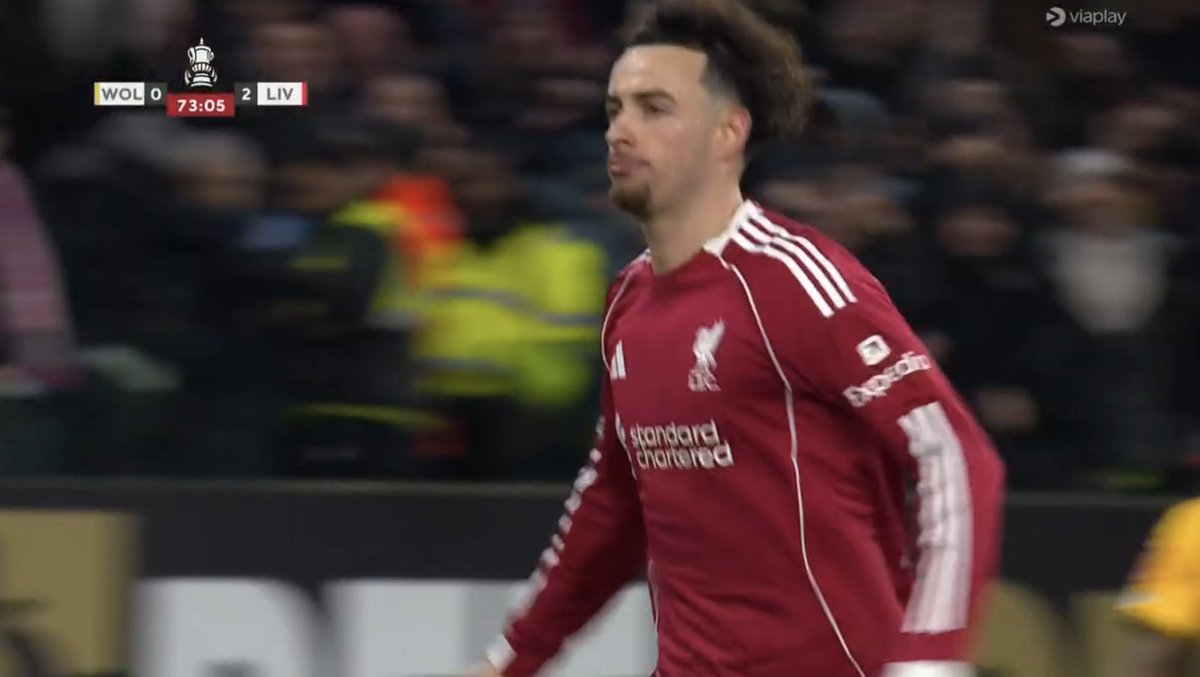 TouchlineX's tweet photo. 3-0 Liverpool.

GOOOOOOOOOAAAAAAAALLLL CURTIS JONES !!!!!!!!!!!!!!!!!!!!!!!!!!!!!!!!! WHAT A GOAL !!!!!!!!!!!!!!!!!!!!!!!!!!!!!!!!!!! https://t.co/JMq3EqKQ6R