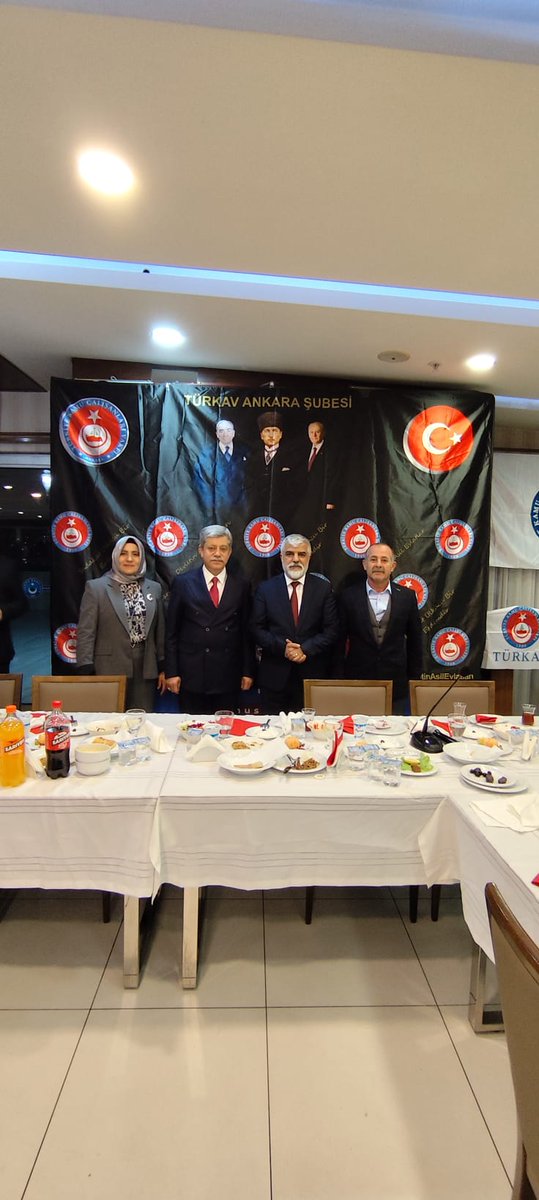 TurkavGenMrk's tweet photo. Rabbim tutulan oruçları kabul buyursun. 
Varolsun teşkilat. https://t.co/wyTuB0SE5M