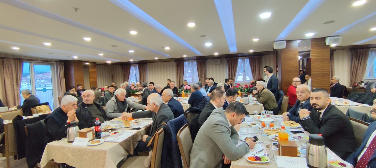 TurkavGenMrk's tweet photo. Rabbim tutulan oruçları kabul buyursun. 
Varolsun teşkilat. https://t.co/wyTuB0SE5M