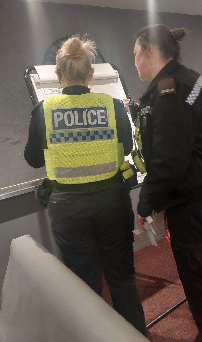 HalesowenWMP's tweet image. Today officers attended Phase Trust to engage with the kids at the youth group. It was lovely to see so many young people enjoy the wonderful facilities available, and officers thoroughly enjoyed participating in the activities!
#workingtogether