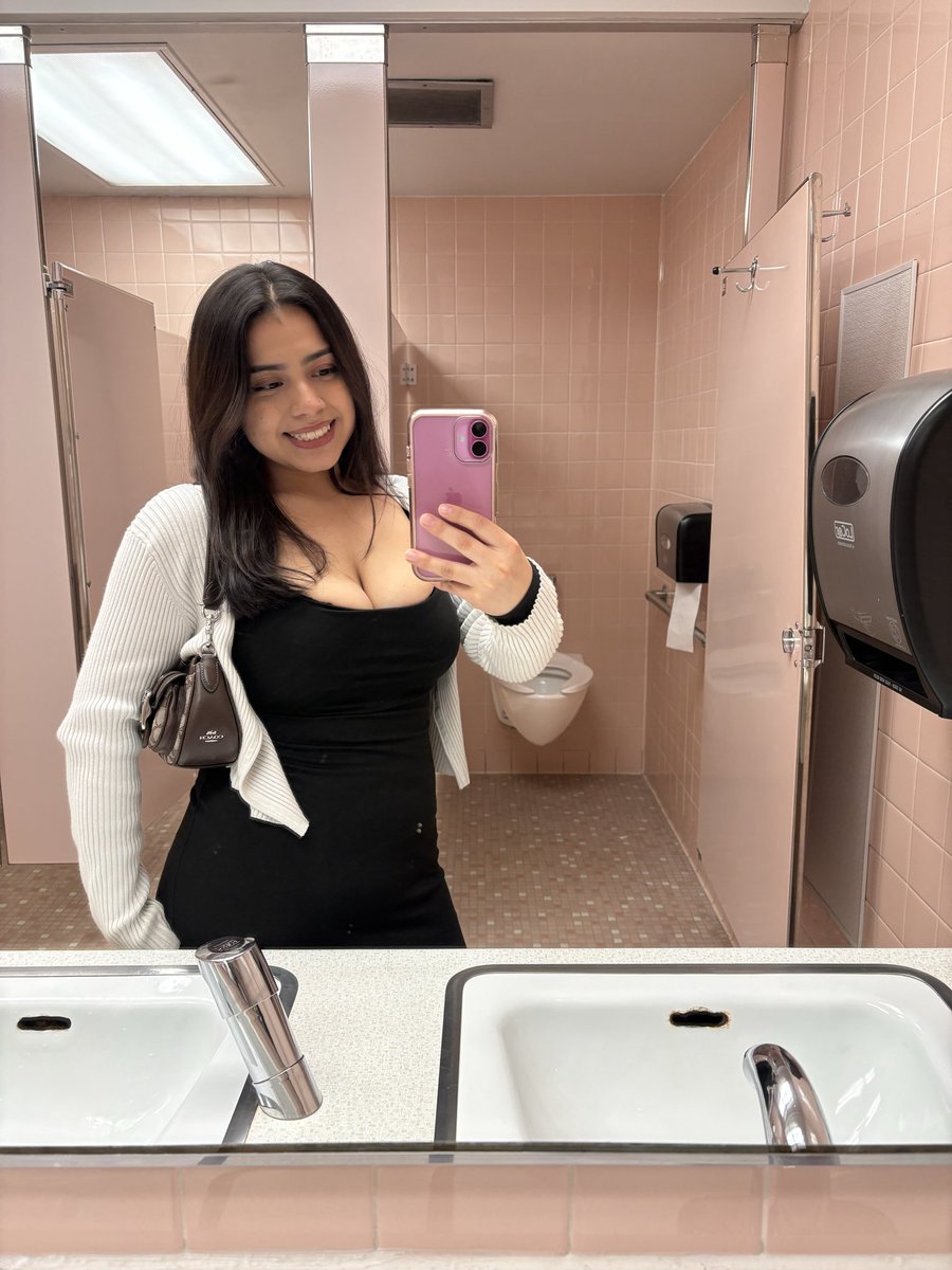 lilaaa_00066's tweet photo. Streaming later tn ! https://t.co/nY6tFPF8j3