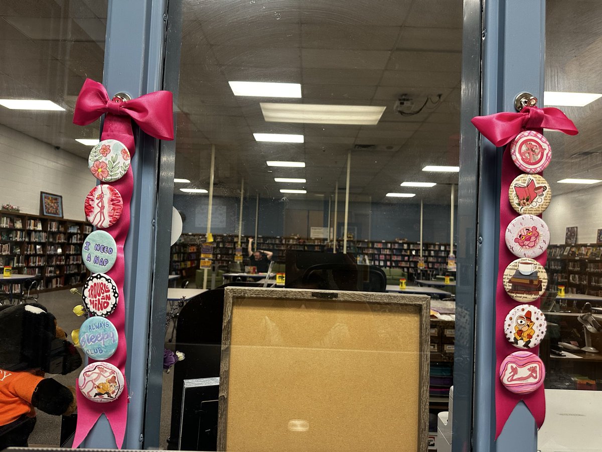 Smyrna High Library tweet media