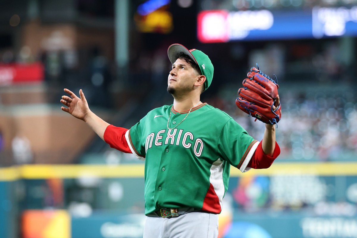 gabyfernandezdl's tweet photo. 🇲🇽⚾️🔥Viva México!! 
México se presenta en Clásico Mundial de Béisbol triunfo 8-2 sobre Gran Bretaña
Un juego cerrado hasta la 8ava entrada..  HRS de Jonathan Aranda (3c) y Nacho Álvarez ⚾️Javier Assad 3.2 innings sin permitir carrera 
#ClasicoMundialDeBeisbol #mexico #beisbol https://t.co/h2jUBBS25Y
