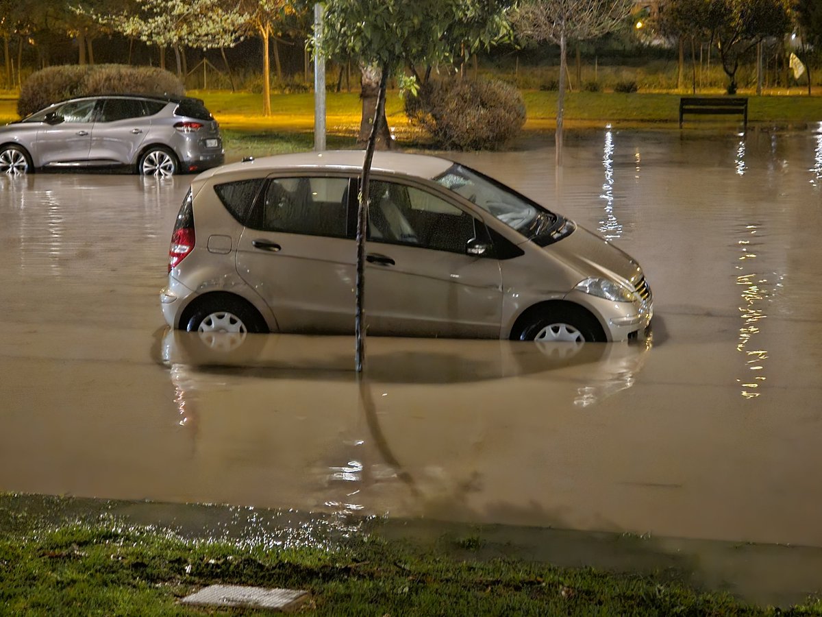 pabloifp's tweet photo. Ya estamos igual... Cada vez que llueve lo mismo.¿Hasta cuando?. @112rmurcia , @Ballesta_Murcia , @laverdad_es https://t.co/pcwZYa1ZJF