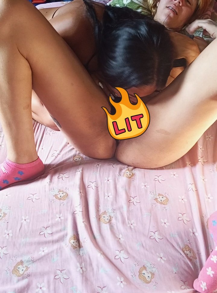 sofia_ricasex's tweet photo. KIERES VER NUESTRO CONTENIDO 🍑😜 RIKO 👅COMO ME CÓMO A MI AMIGA Y LE GUSTA 😜😈🥵💦 MAS INFORMACIÓN 👇🏻😈🔥 

https://t.co/cJuqU4yASY https://t.co/ct71xHD6Q5
