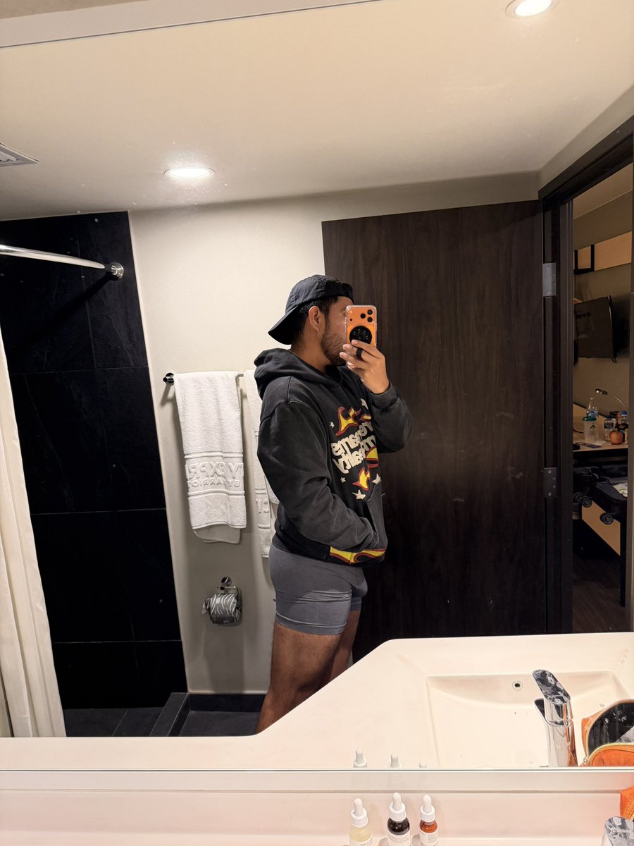 Hector 🧏🏻‍♂️ tweet media