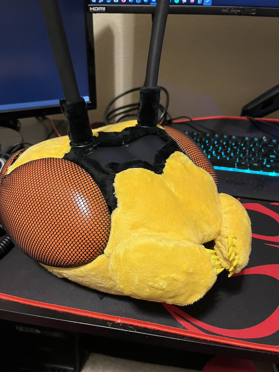 MutantWasp tweet media