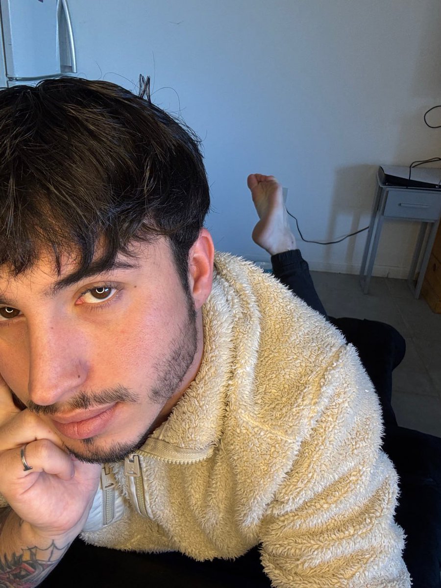 markisbialive tweet picture