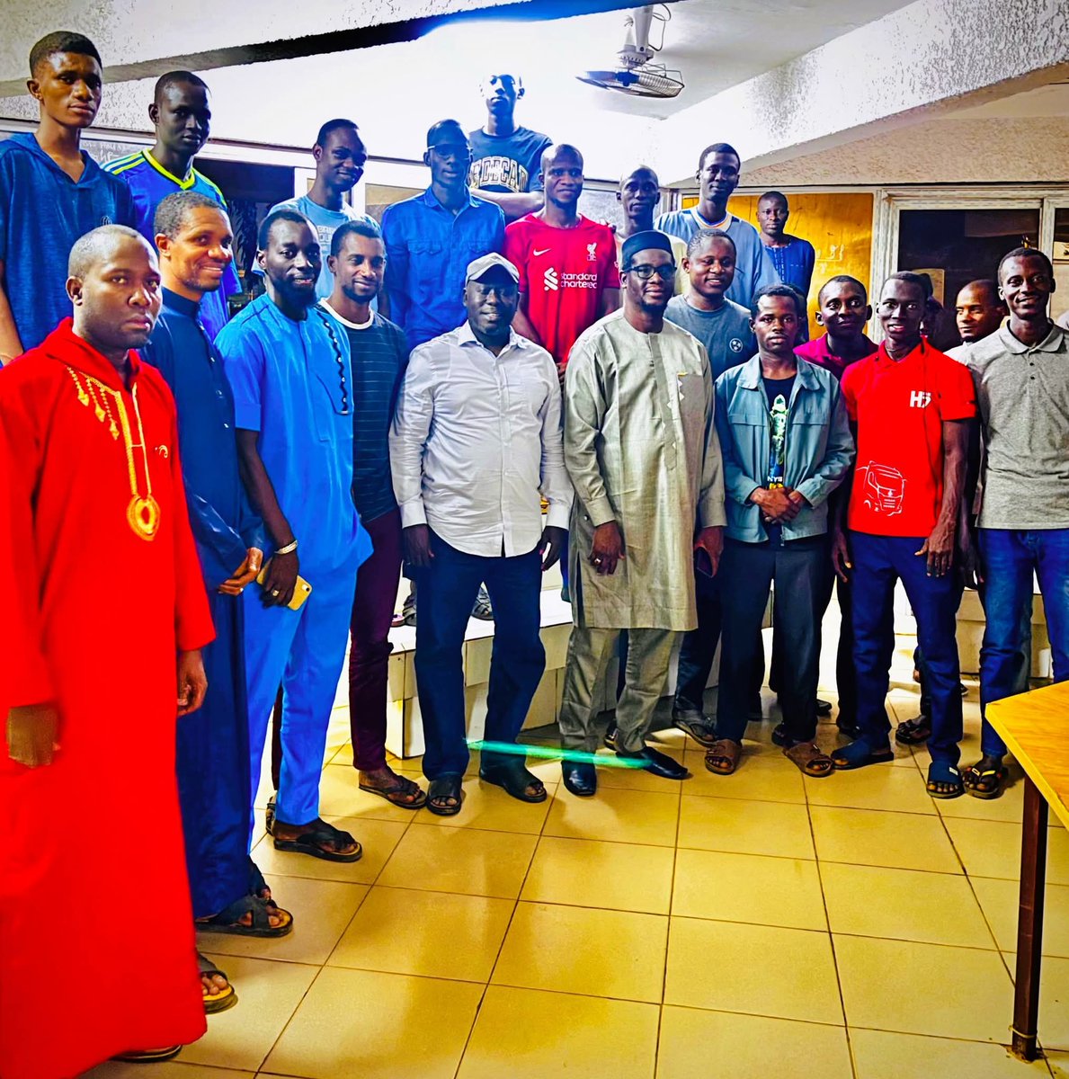 meteosenegal's tweet photo. Rencontre entre le Directeur général de l’ANACIM et les étudiants sénégalais à l’EAMAC
https://t.co/oMxjLzWrpx
#anacim
#meteosenegal
#eamac https://t.co/SdFy001fPD