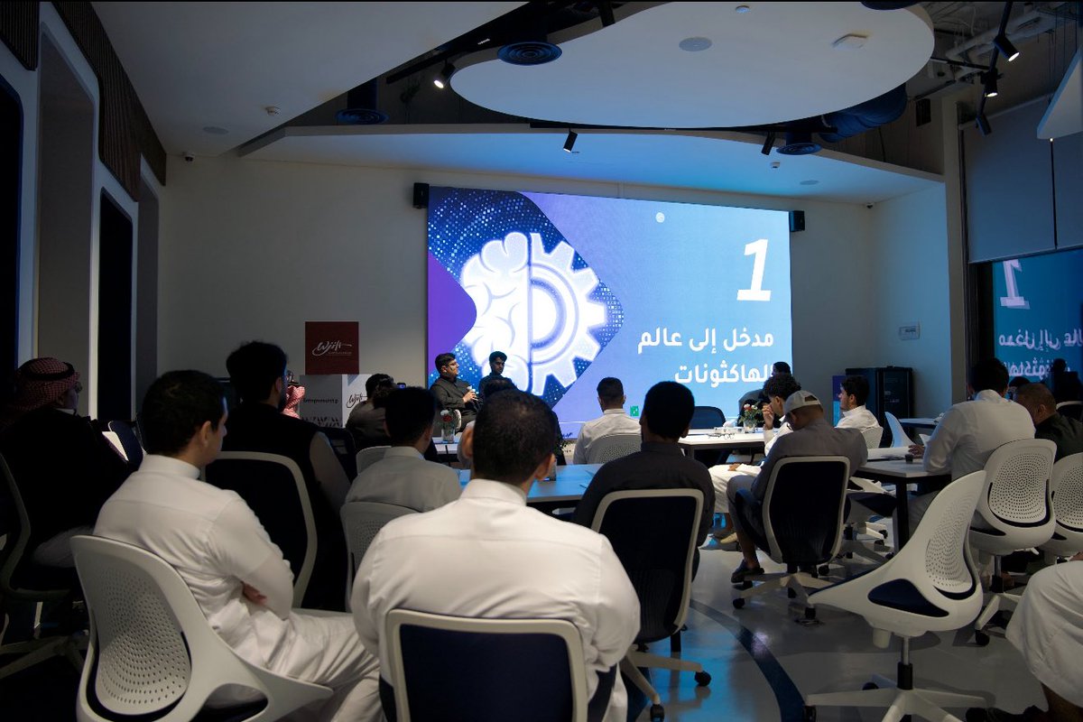 Abdulaziz tweet media