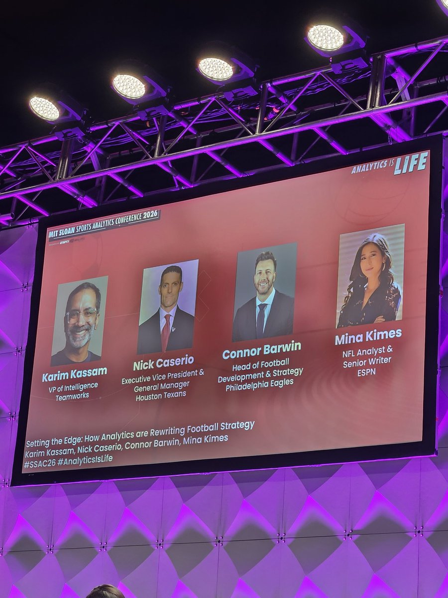 Stephen_Hill's tweet photo. Great panel on football analytics hosted by the awesome @minakimes. #SSAC26 #AnalyticsIsLife @SamfordSACenter https://t.co/9tYodjjBj5