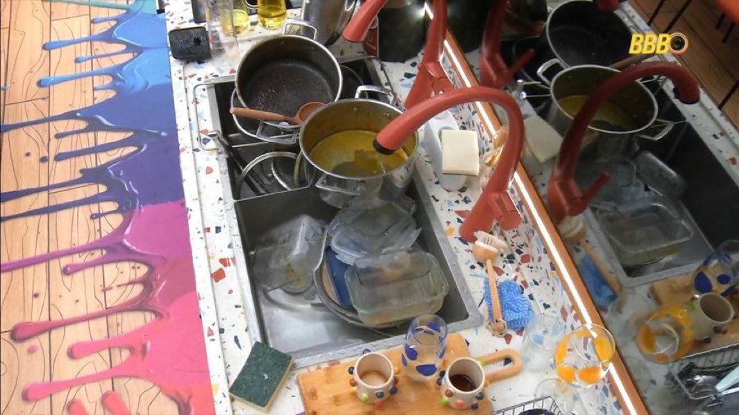 BBBelissima's tweet image. A pia que a samira recebeu na liderança dela