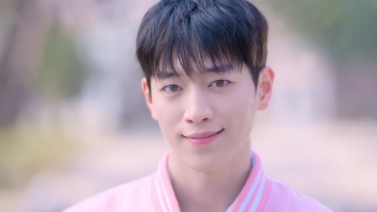 brainlessclownn's tweet photo. I don't why am I getting emotional seeing these two together the chemistry is crazy mann and the sweetness of Kang-joon is always enough to melt me one of the best kdrama to ever exist ngl😭🙏🏻
Jisso Kim never disappoints✨🙌🏻
#BoyfriendOnDemandOnNetflix 
#JISOO https://t.co/edQsvsN5OA