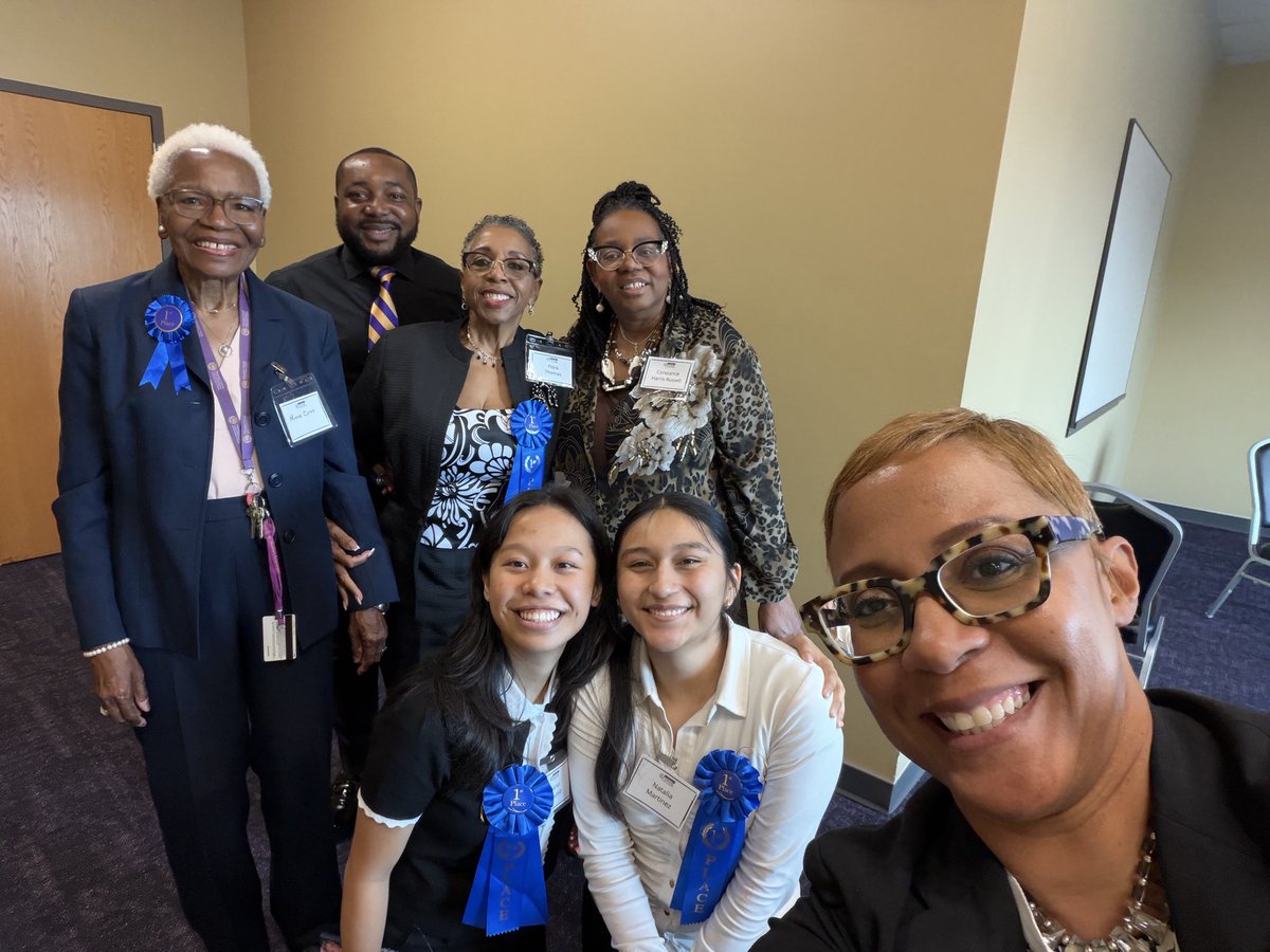 drjackson25's tweet photo. I had the honor and privilege of presenting my research today at the TX NAME Conference. It was a great opportunity to share work that is deeply meaningful to me while learning alongside passionate educators and making new connections.
#TXNAME #EducationResearch https://t.co/nWYteqWLCi