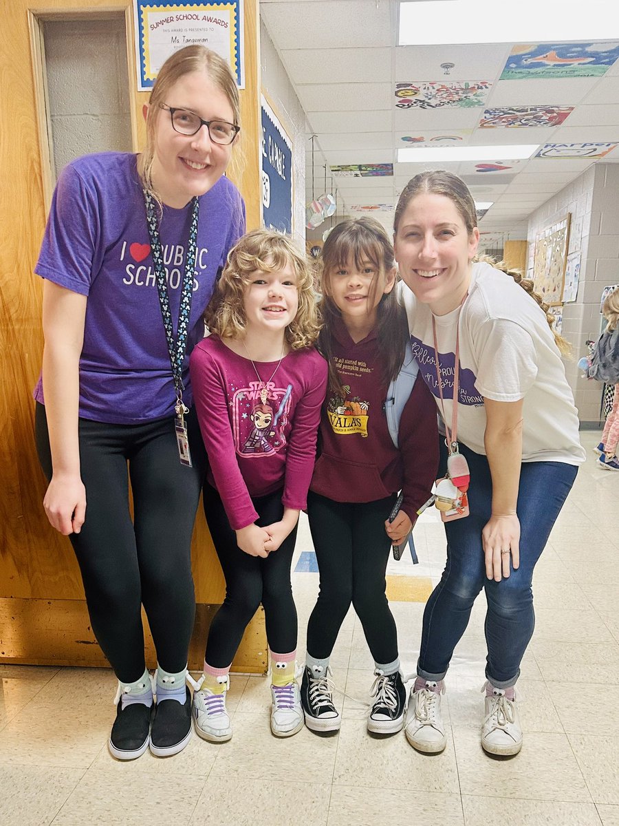 MrsSealsTweets tweet media