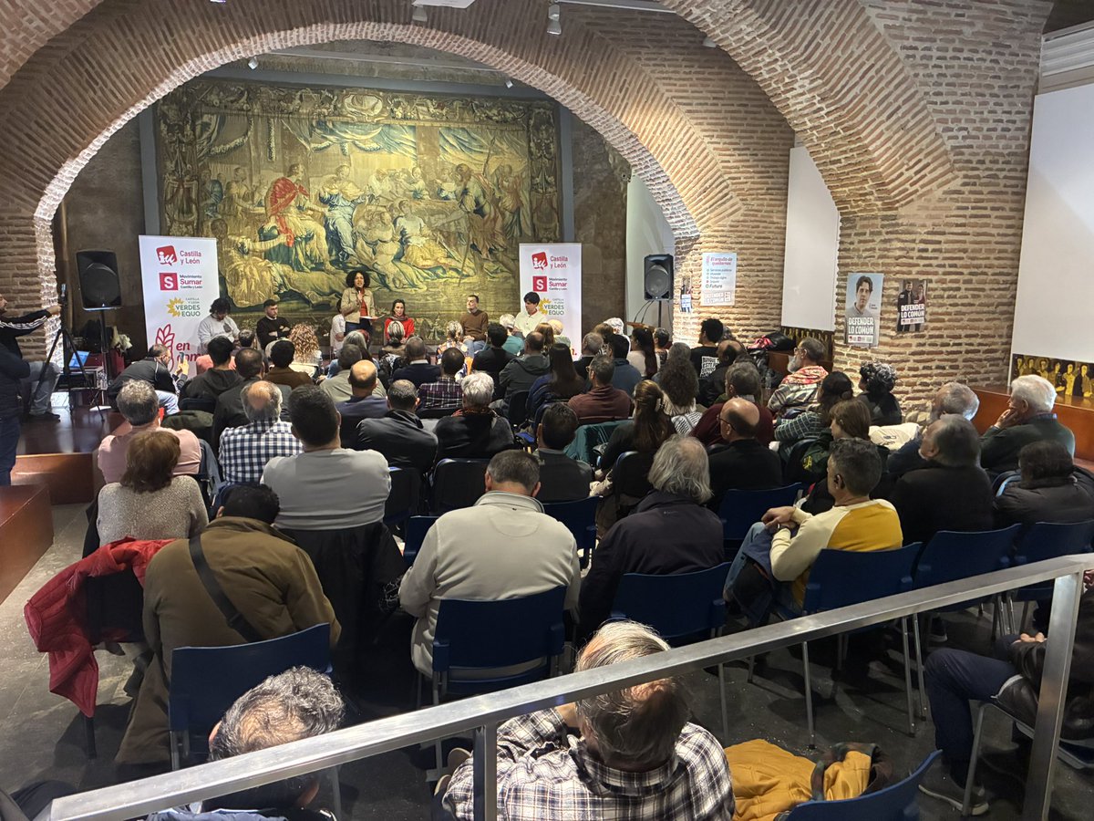 Queremos dar las gracias a <a href="/vivianeogou/">Viviane Ogou i Corbi🕊</a> <a href="/Juan_Gascon/">Juan Gascón 🔻</a> y <a href="/MailloAntonio/">Antonio Maíllo 🇪🇭🔻</a> por acompañar hoy a nuestra candidatura en un salón lleno de dignidad. Gracias.