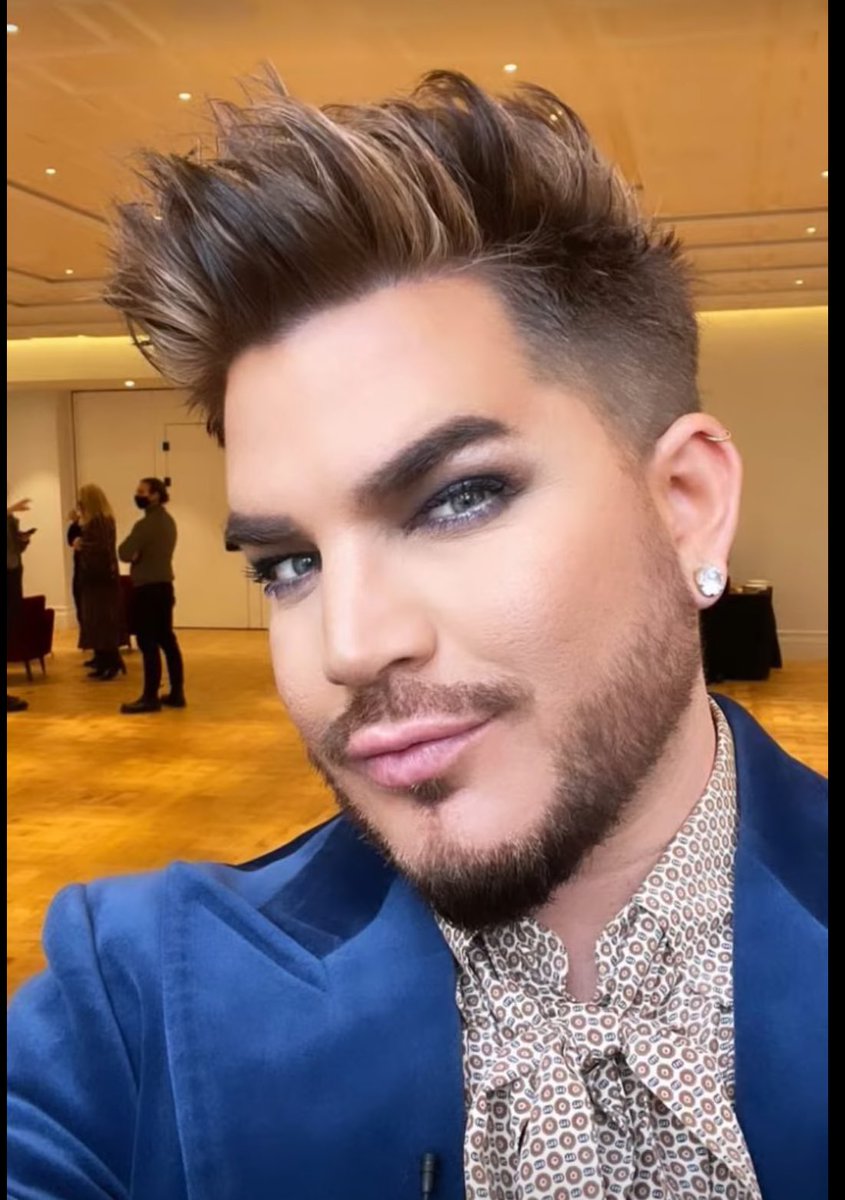 Anngreg67097884's tweet photo. #AdamLambert #GlamRock #MusicIcon #WomenWhoLoveMusic #GlobalFans #PopRoc... https://t.co/G47Ln06cwL via @YouTube. Love this cool 💜
Credit short owner. My screenshot https://t.co/iwSD7nlN8G