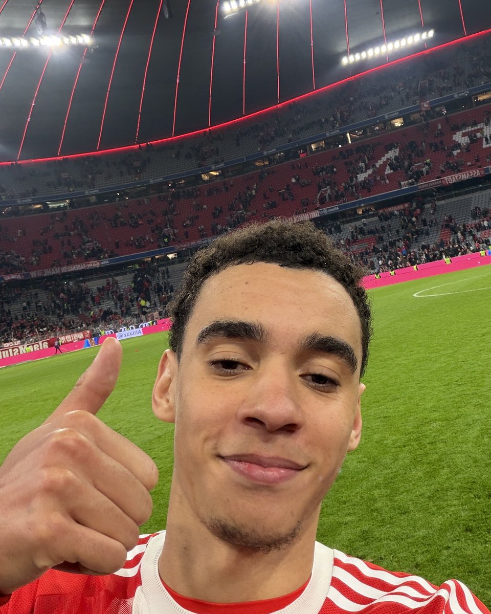 FCBayernEN's tweet photo. 𝗢𝘂𝗿 𝗠𝗢𝗧𝗠 🌟 https://t.co/Y585AVNgEL