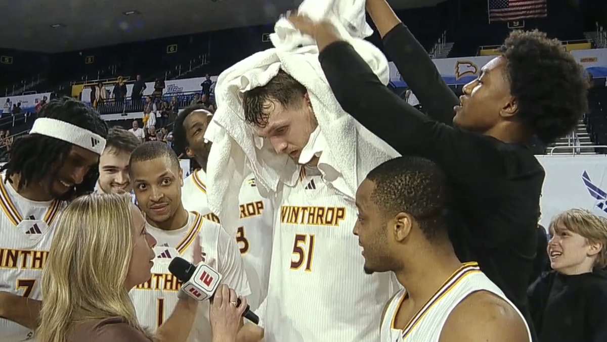 No Context College Basketball tweet media