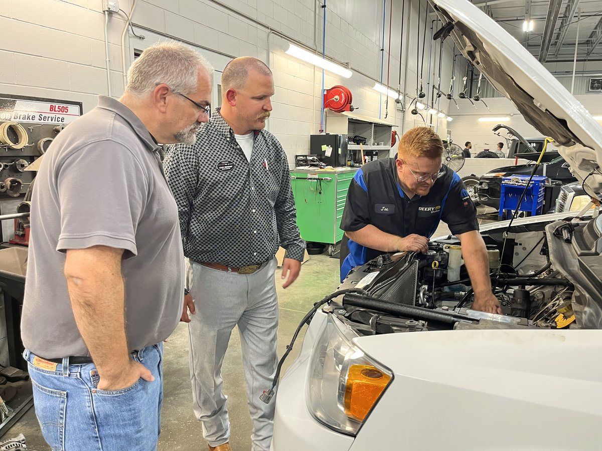 Iowa STEM tweet media