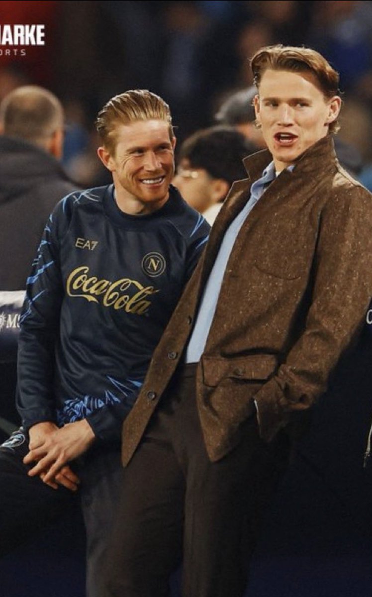 “Babe, if you aren’t looking at me the same way KDB looks at McTominay when I get home from work, this relationship won’t last.”