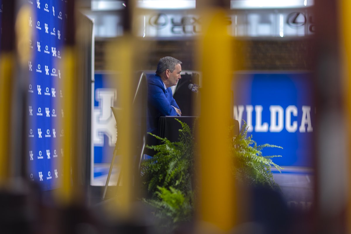 Ryan C. Hermens tweet media