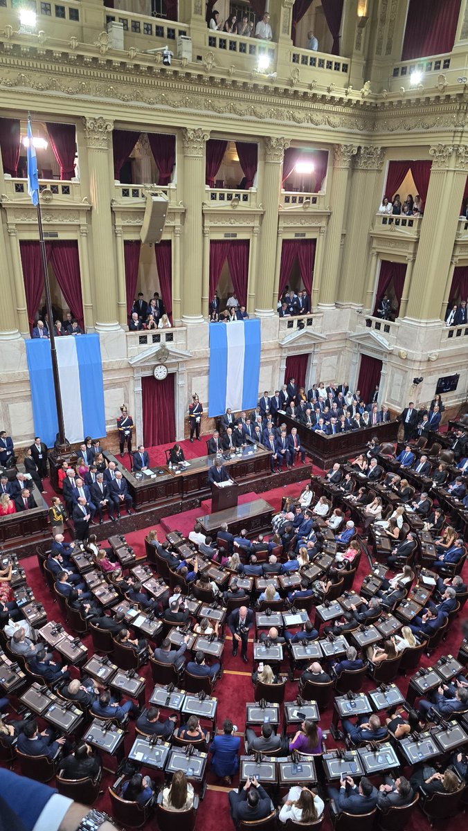 🏛️🇦🇷 Estuvimos presentes en la Apertura de Sesiones Ordinarias del Congreso

Gracias al Presidente Provisional del Senado, Senador <a href="/AbdalaBartolome/">BartoloméAbdala</a> por la invitación y por el acompañamiento a una agenda de impuestos más bajos.