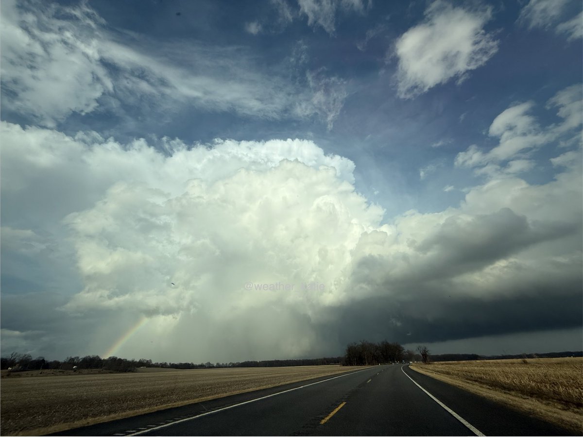 Meteorologist Katie Nickolaou tweet media