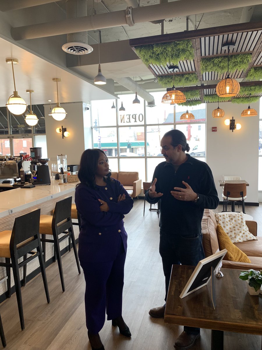 CMLewisGeorgeW4's tweet image. Welcome to #Ward4, Three Whistles! ☕️🥐

It was amazing to visit one of our newest small businesses on Georgia Ave and Missouri Ave, featuring a full menu of food, drinks, and designated space for small businesses, artists, and more.

Make sure to stop by soon!