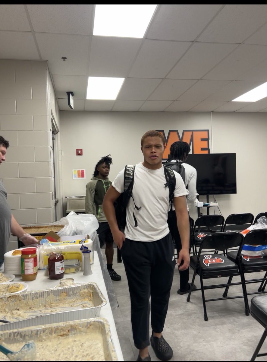 Hoover Bucs Football tweet media