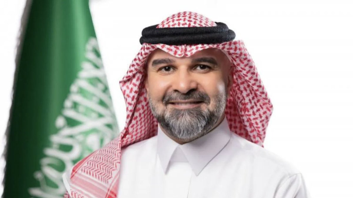 #الاهلي_الاتحاد 

إذا ماتقدمت بشكوى للجنة الانضباط على توني وحركته المشينة قدام زاوية جمهور الاتحاد فلا تستحق تبقى دقيقة بمنصبك يافهد سندي