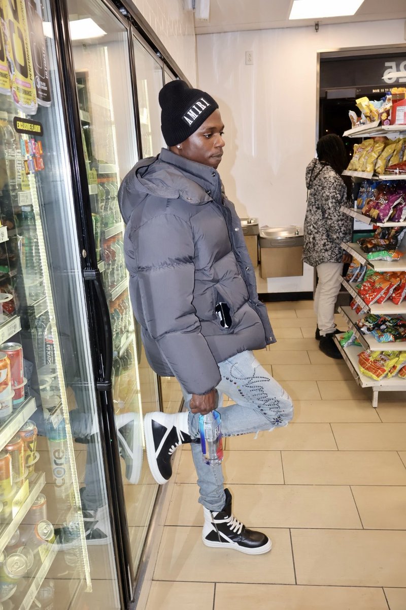 QuanBoyGlock's tweet photo. https://t.co/ThRkd7Z3FQ