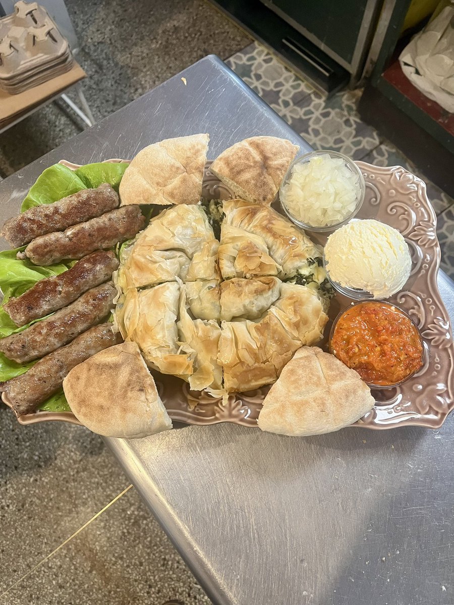 marijamarastar's tweet photo. Craving for some #balkan #food #burekshop @3mrestaurant All homemade! Open 7 days 9am-8pm https://t.co/xLudbAw84h