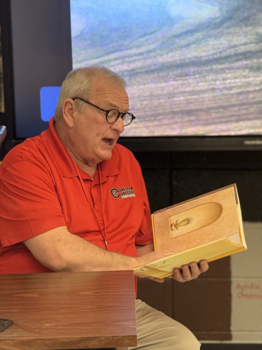 Still Elementary tweet media