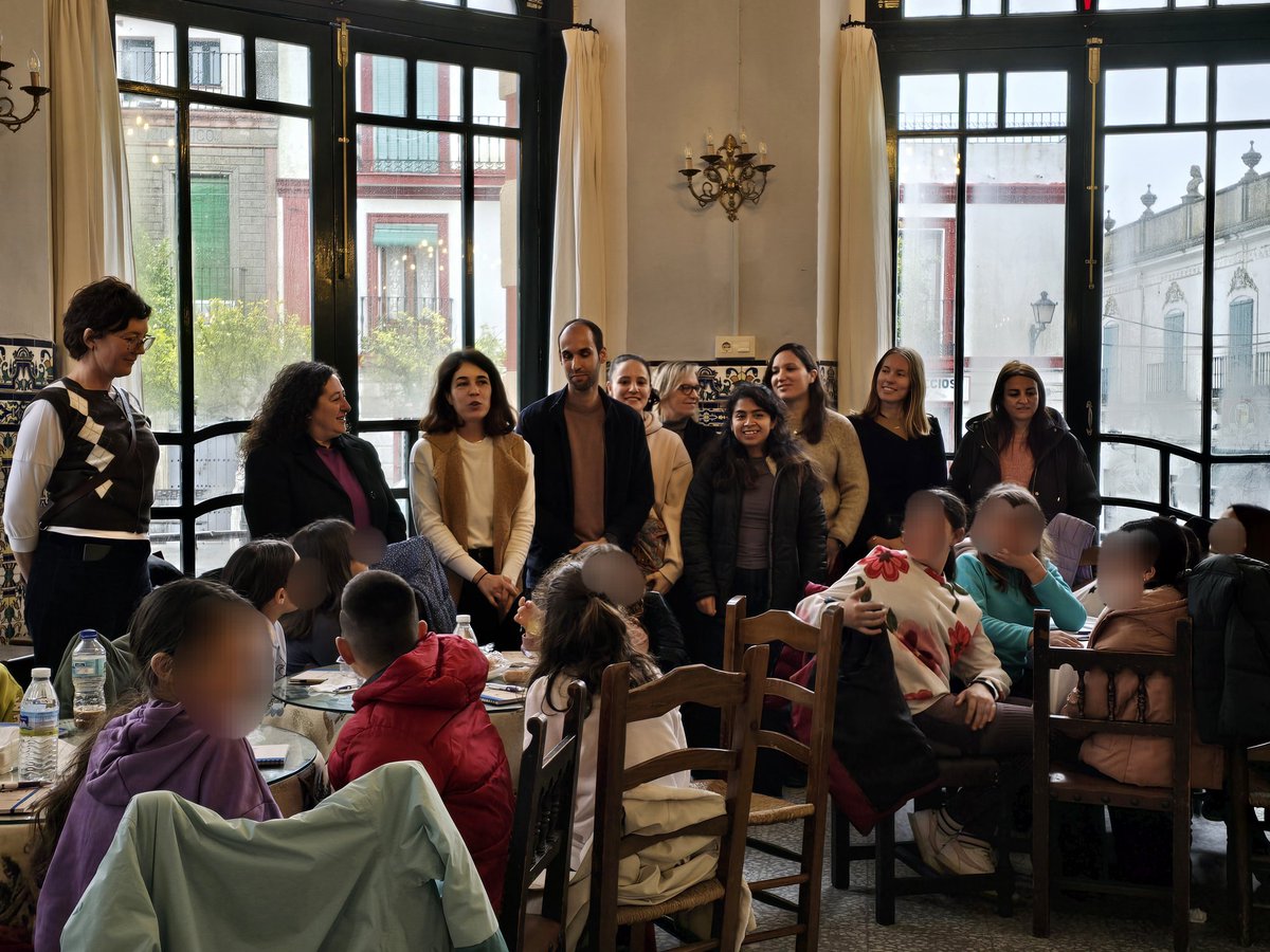 UCC_UHU's tweet photo. La Sociedad Gran Casino de Cortegana ha acogido el encuentro “ConCiencia de Mujer”, culminando así un programa de actividades con motivo de la conmemoración del Día Internacional de la Mujer y la Niña en la Ciencia (11 de febrero) y el Día Internacional de la Mujer (8 de marzo). https://t.co/lTPnfnOqjL