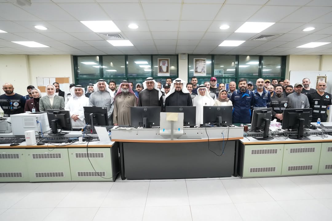 WatanNews's tweet photo. رئيس #مجلس_الوزراء يقوم بزيارة تفقدية إلى مركز التحكم الوطني للمياه

https://t.co/cd0pi4SKdu https://t.co/8NorpuodqK