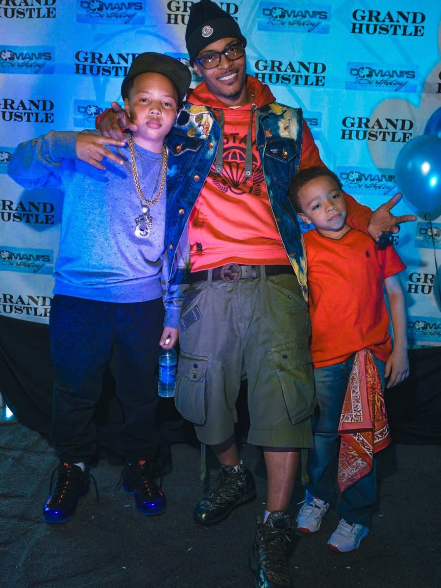 wavecheckers's tweet image. T.I. with Domani, King &amp;amp; Major ❤️