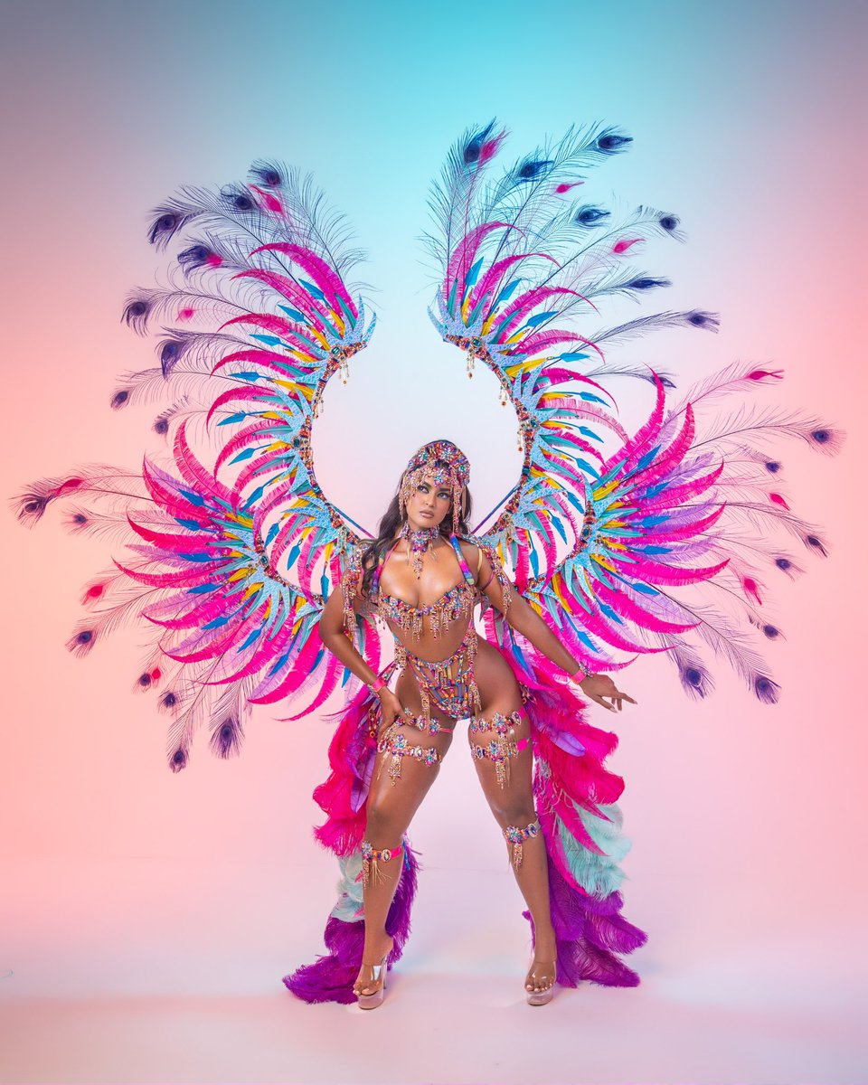 RhionRomany's tweet image. ЯR takes Jamaica!🇯🇲 #GenXSJamaica
#PRIZM