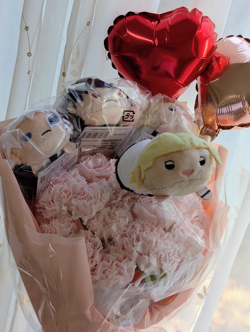 若しば祭で踊りたいけど実はー仕事ヤバで原稿進んでなくてサチケも届いてしまい焦りまくってます。本誌までには状況打破したい!でも、はくりくんと買い足しのるしばも届いたので頑張れる