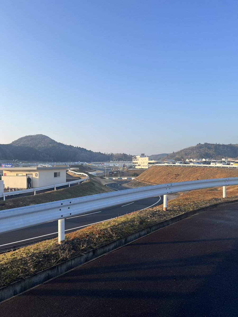 Masa539T's tweet photo. 今年もこの時期ですね。😍
#岡山国際サーキット 
#スーパーＧT公式テスト https://t.co/wZCu9CkvWv