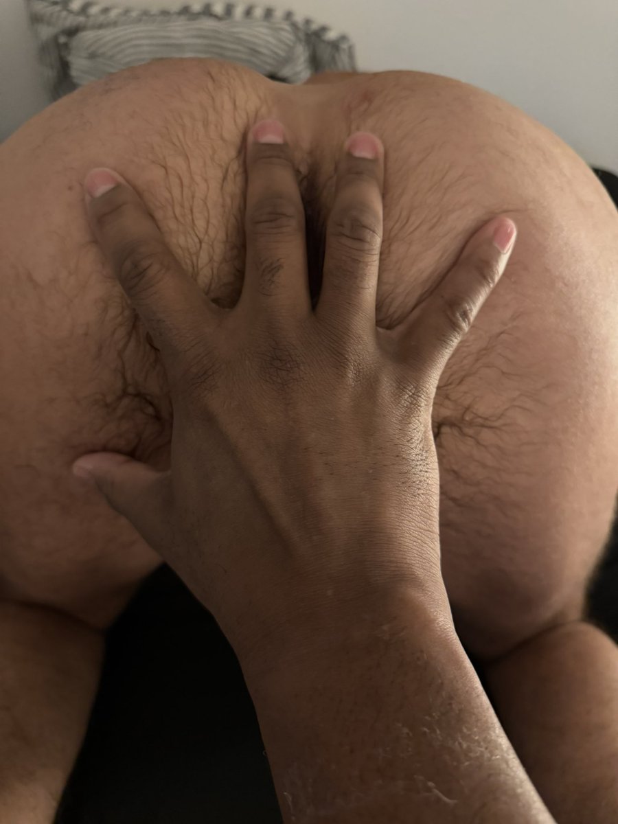 gspot_dr's tweet photo. hand:butt for size comparison https://t.co/4K9XbgVh8w