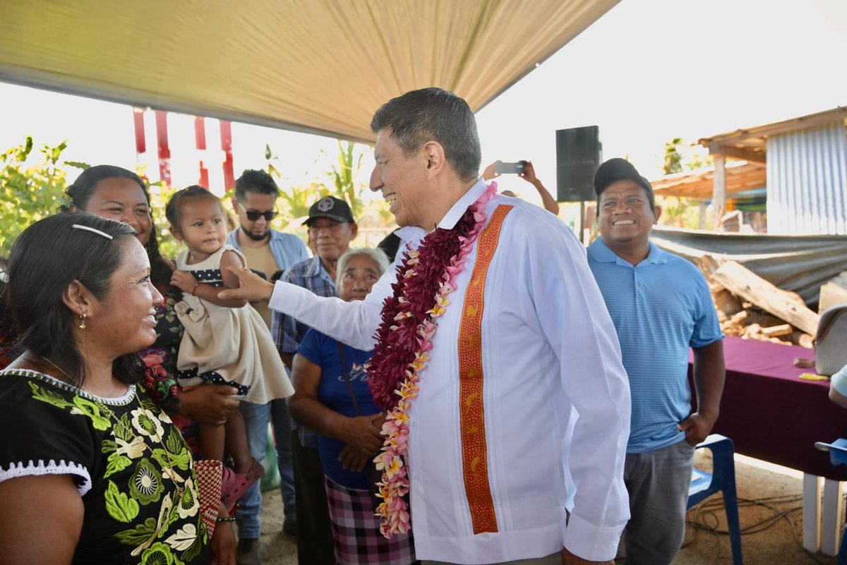 salomonj's tweet photo. Proteger la #Costa oaxaqueña es cuidar de nuestra gente. 

Iniciamos la construcción de un albergue en #Corralero, un espacio digno y seguro para salvaguardar y brindar refugio a las familias. Se trata de un sitio que no solo protege, sino que brinda certeza en los momentos más difíciles. 

Porque prevenir también es gobernar. #LaCostaEstáDePie y la #PrimaveraOaxaqueña sigue trabajando por su gente. 🌱