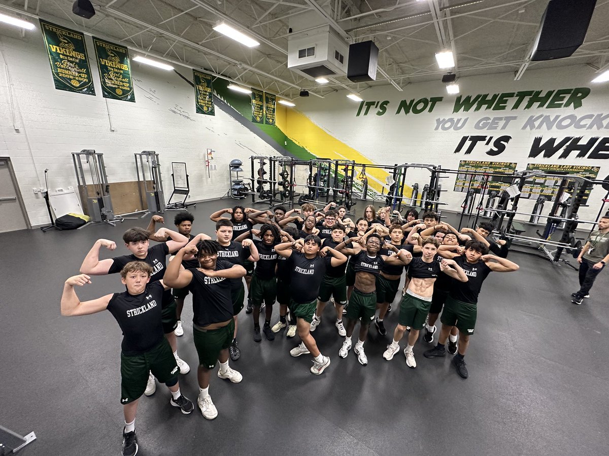 AthleticsSMS's tweet photo. #FlexFriday #EndingTheWeekRIGHT
@Tolleson20 @CoachCockerill @RyanRaiderPower @RyanRaiderFB @DRR_Recruiting @powerlift_tx https://t.co/A4DUsB59c7