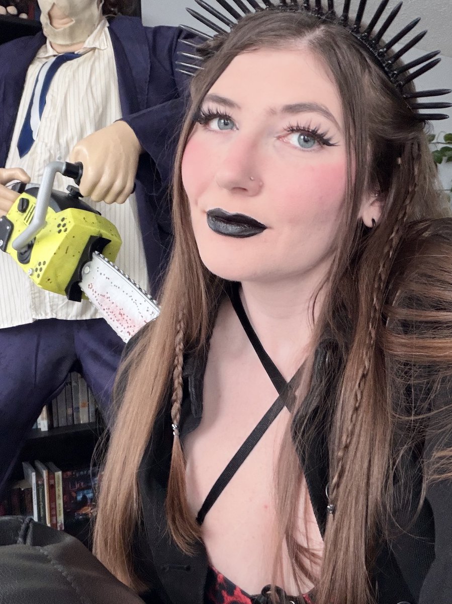 2 years ago, I started streaming for the Hillbilly PTB. shortly after, I got to affiliate thanks to the awesome people I’ve met playing DBD! I’m celebrating with some copycat builds. Would love to see y’all 🖤🔗⬇️