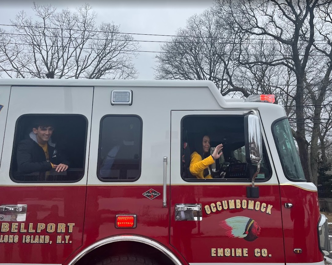 MrTonySantana's tweet photo. Happy to join students at Critz as we celebrated 2 time wrestling state champion Camryn Howard & state champion Aaliyah Morrow during their district tour. Our students cheered them on with incredible pride. A big shout out to all of our student athletes and coaches! #clipperPRIDE https://t.co/OX0zcJ3HqL